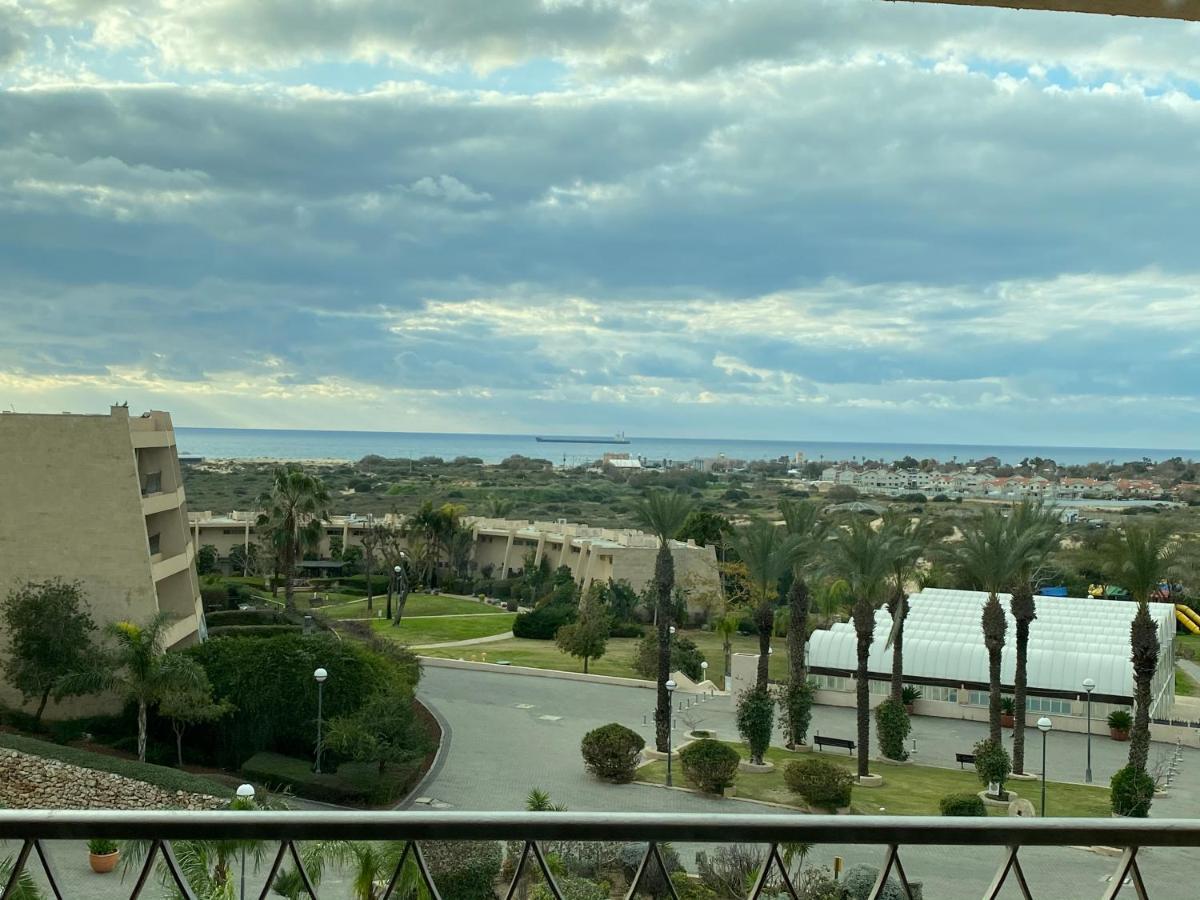 קיסריה נאות גולף- Oren Apartment Exterior foto